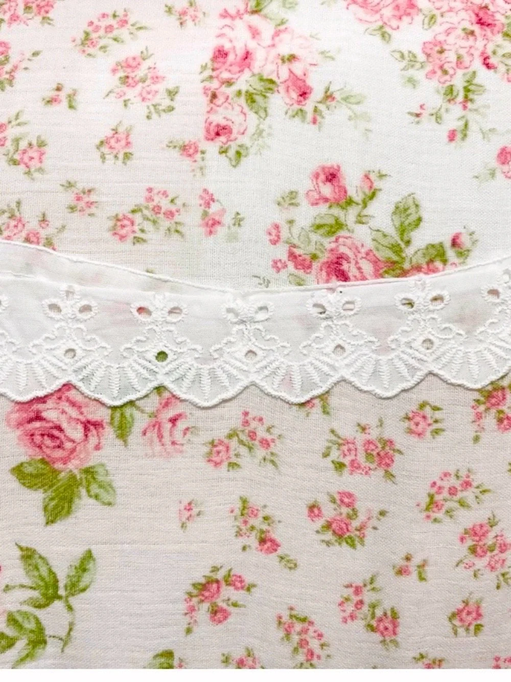 🆕- Shabby Chic 3 Piece Reversible Comforter Set - Pink White Floral, Queen Size